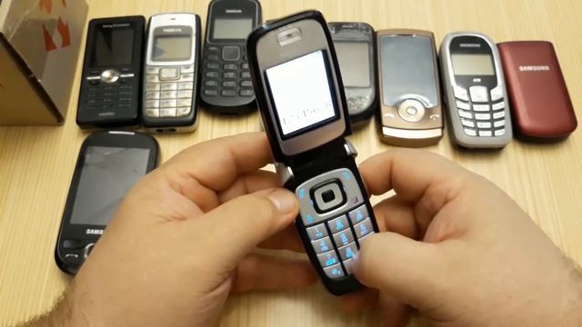 Нашел огромную коробку редких ретро телефонов. Что можно найти в 2023 году. Клад ? смотреть онлайн