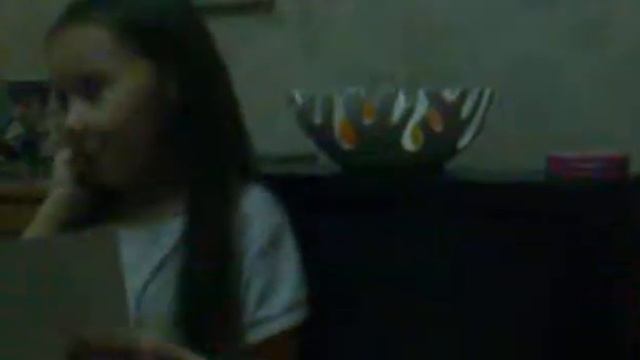 Моя племянница читает вам свой фристайл =) смотреть онлайн