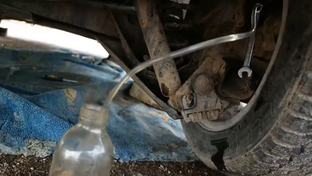 замена тормозных трубок рено меган 2