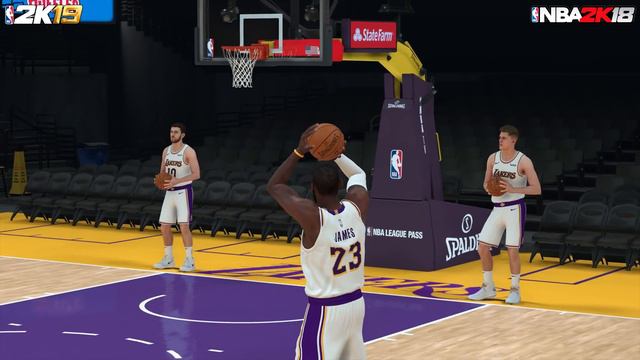 NBA 2K19 vs NBA 2K18 Lebron James Shooting/Dunking Animation Comparison смотреть онлайн