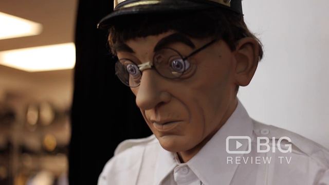 Abracadabra, a Costume Store in New York for Holloween Costumes or for Costume Rental смотреть онлайн