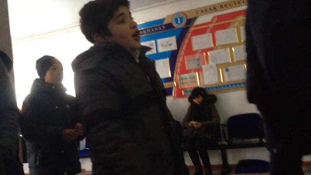 Школьник орет чтобы тот удалил видео)) смотреть онлайн