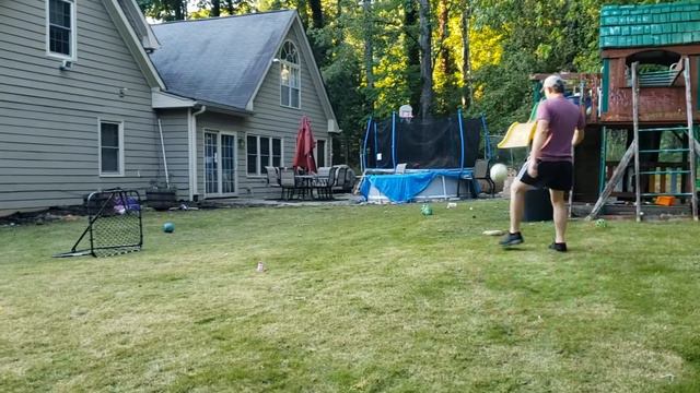 ROSWELL SANTOS SOCCER DAD смотреть онлайн