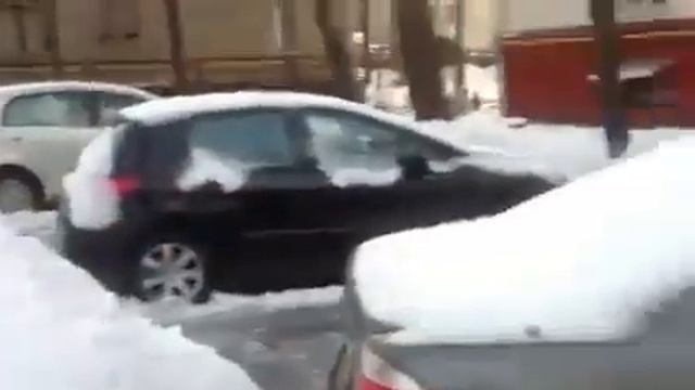 Сергей Симонов и Виктория Викторовна гуляют по Москве. смотреть онлайн