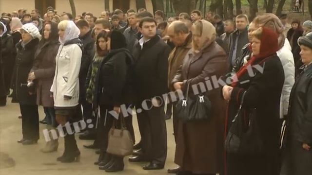 В Александровском парке открыли колокольню и купель смотреть онлайн