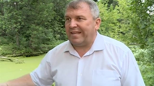 Преображение Петровского парка в Ельце продолжается: очередной этап – очистка водоемов смотреть онлайн