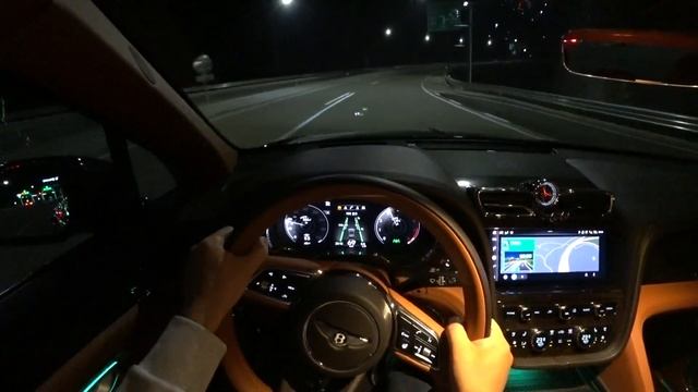 Bentley Bentayga POV night drive, review смотреть онлайн