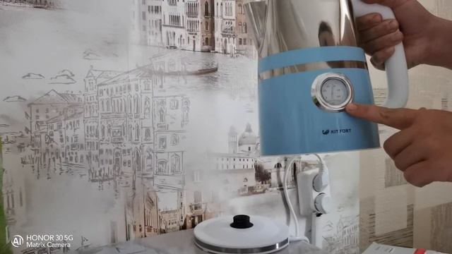 Вскипятила воду в чайнике!Обзор чайника Kitfort- KT- 670- 4 смотреть онлайн