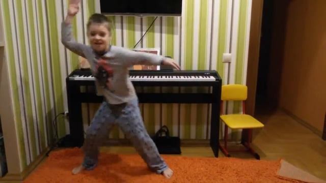 Танец поздравление с днем рождения! смотреть онлайн