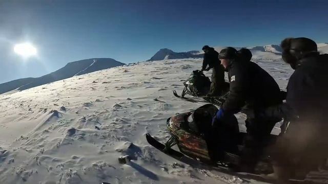 Покатушки на горных снегоходах BRP Sammit 800, Artic Cat M800 в горах Алтая Усть-Коксинский р-н. смотреть онлайн