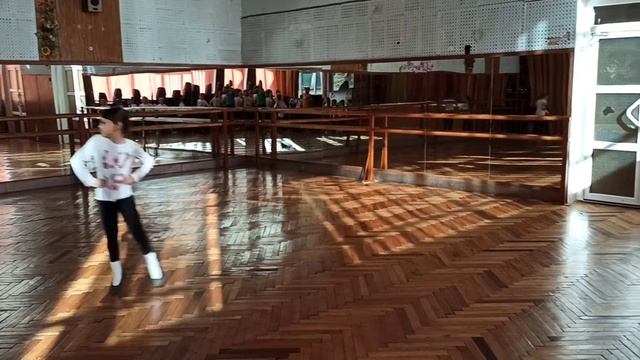 Галоп з правої ноги смотреть онлайн
