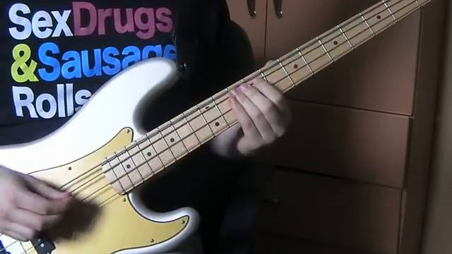 #92 - Bass Cover of 'Heart Shaped Box' (1993) By Nirvana - C#G#C#F# tuning смотреть онлайн
