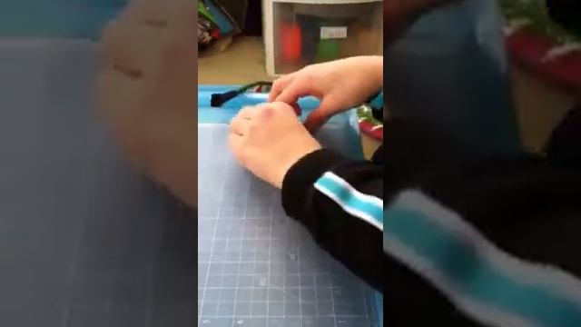 How to: Duck tape flower! смотреть онлайн