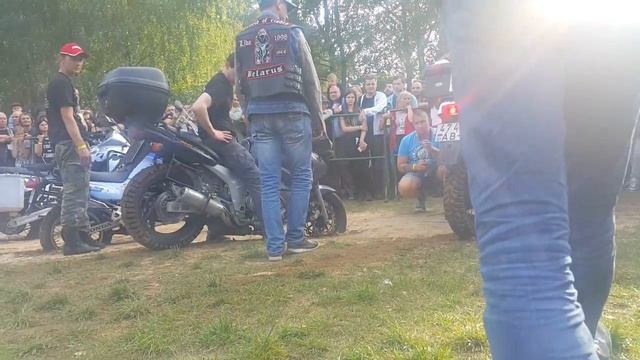 Как закопать мотоцикл? На XI Лидский Байк Фестиваль 2017 // XI Lida Bike Festival 2017 смотреть онлайн