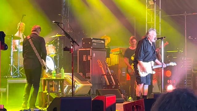 Ulf Lundell Förlorad värld. Live @Mälarparken Västerås смотреть онлайн