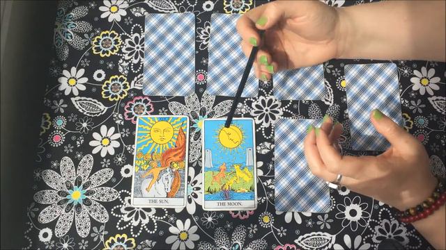PLANETARY CARDS (pt 1) // OUR COSMIC PARENTS - Tarot Tutorial смотреть онлайн