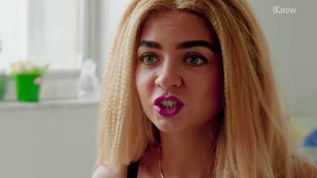 У этой Девочки Сердце Бьется Снаружи Тела смотреть онлайн