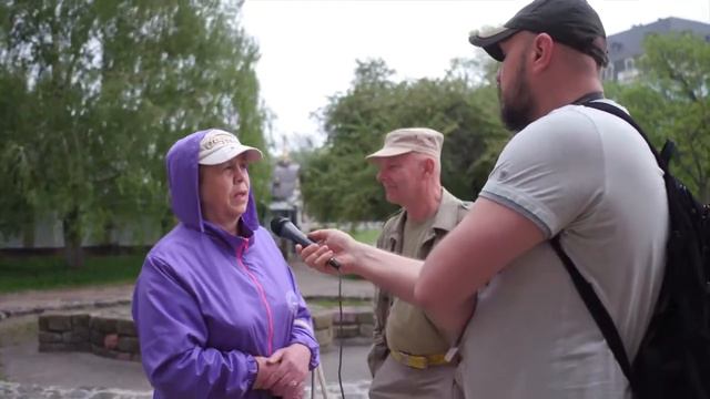 "- Кто освободил Бандеру из концлагеря? - Его застрелили..." Бандерлоги в ступоре )))) смотреть онлайн