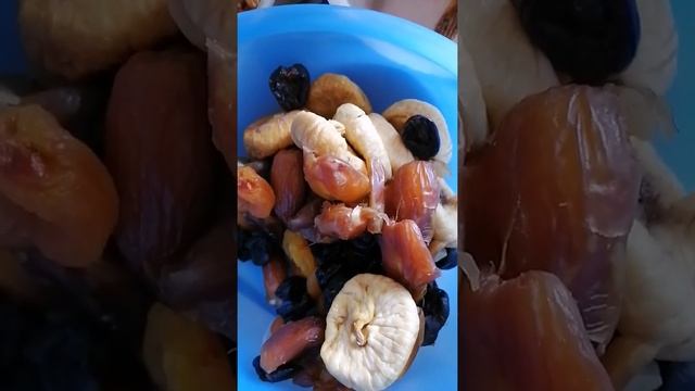 Сухофрукты для поддержки организма /курага, чернослив, финики, и т. д.! смотреть онлайн