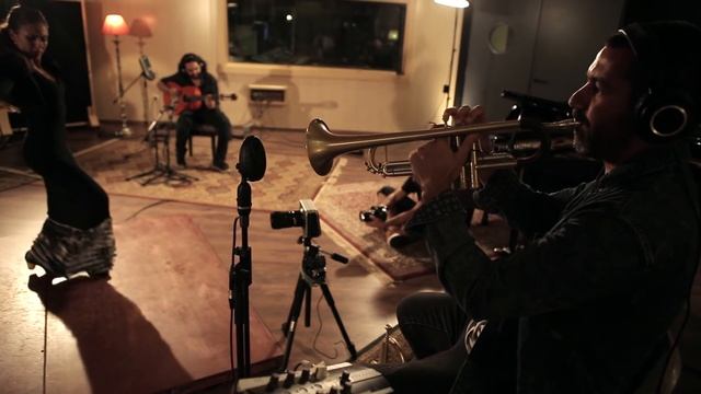 JORGE PEREZ (FLAMENCO CAJON) & FRIENDS Performing "La Algaida" (RUMBA) смотреть онлайн