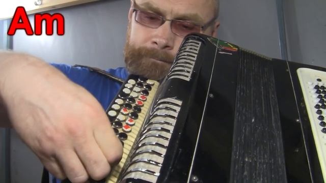 ЛЕГКО НАУЧИТЬСЯ ИГРАТЬ любую песню на баяне, без навыков, без опыта, без музыкального образования смотреть онлайн