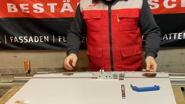 Многозапорный замок для пластиковых дверей с доп. штыревыми запорами Maco 237150 смотреть онлайн