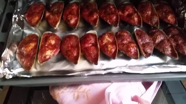 Запеченные мидии.