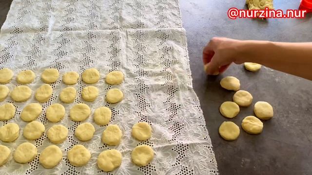 МАҚТАДАЙ ЖҰМСАҚ БАУЫРСАҚТАР. Бауырсақ казакша. Бауырсаки рецепт. Самые идеальные и мягкие баурсаки смотреть онлайн