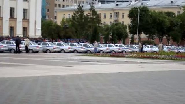 День ГИБДД в Тюмени - вручение новых автомобилей смотреть онлайн