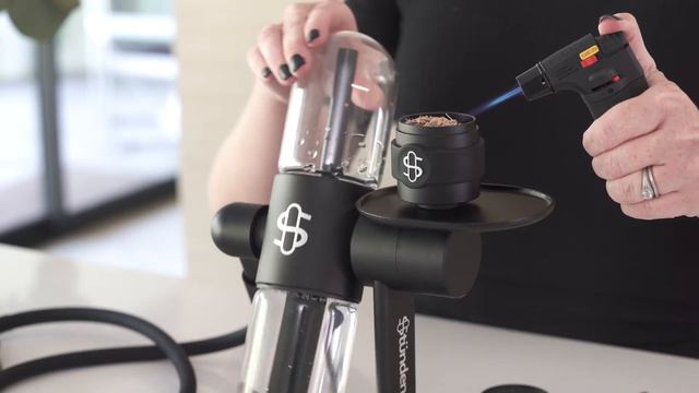 How To Smoke a Beverage with the Stündenglass Kompact смотреть онлайн
