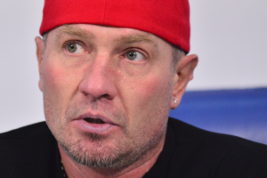 «Больше ничего нет»: какой сложный этап переживают Роман Костомаров с женой