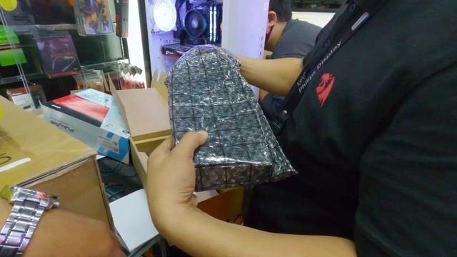 BUYING RYZEN 5 3600 AND MSI RX 5600 XT GAMING MX -- ROAD TO PC BUILD! смотреть онлайн