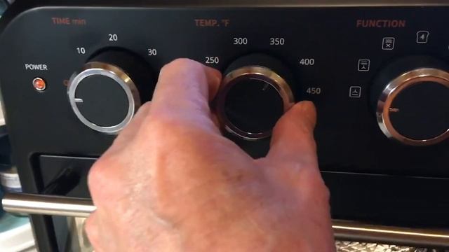 Comfee' Retro Air Fryer Toaster Oven Review, Compact, efficient, and well made смотреть онлайн