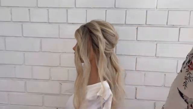 The most popular wedding hairstyle. Volume curly low bun quick technique смотреть онлайн