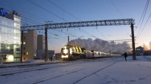 Паровоз П36-0031 с поездом Деда Мороза