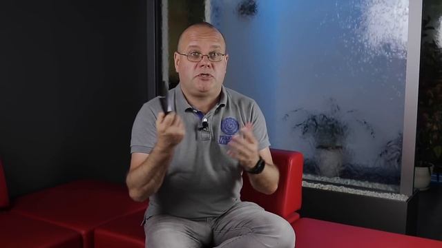 Обзор Xiaomi Mi 11 lite 5G. А вы уверены, что вам нужен флагман? смотреть онлайн