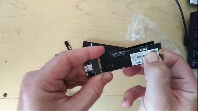 Корпус NGFF m.2 SSD не видит носитель смотреть онлайн