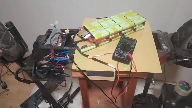 что не так с АКБ . kugoo m4 pro смотреть онлайн