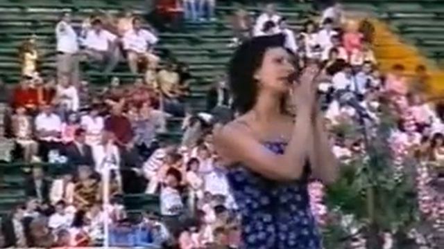 Наталя Гаврилюк. Тернопільський стадіон. Вальс випускників 2007р. смотреть онлайн