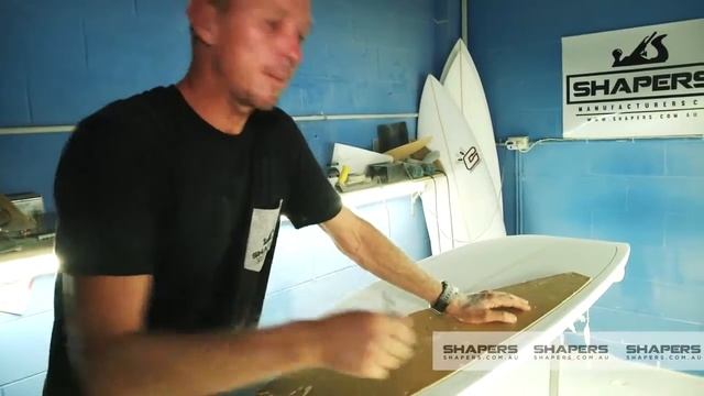 How to Shape Surfboards - Drawing and Cutting Outline смотреть онлайн