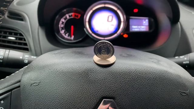 Рено Флюенс. Челендж с монеткой. смотреть онлайн