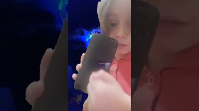 что с моим Самым старым телефоном делать? смотреть онлайн