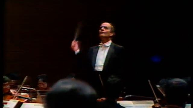 Charles Dutoit, Stravinsky:Le sacre du printemps (The Rite of Spring) - Part. I смотреть онлайн