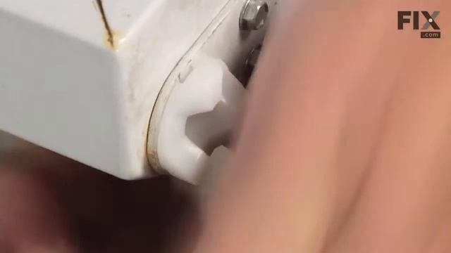 Frigidaire Refrigerator Repair – How to replace the Hinge Bearing смотреть онлайн