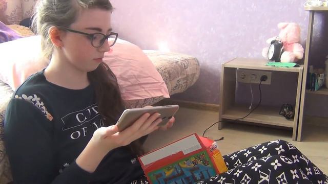 Что я делаю, когда остаюсь одна дома смотреть онлайн