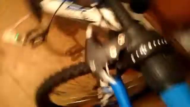 Установка подсветки в руль велосипеда смотреть онлайн