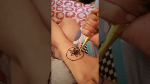 Михенди на ноги. Рисование хной на ноги