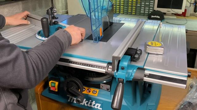 Unboxing Makita MLT100N Banco Sega