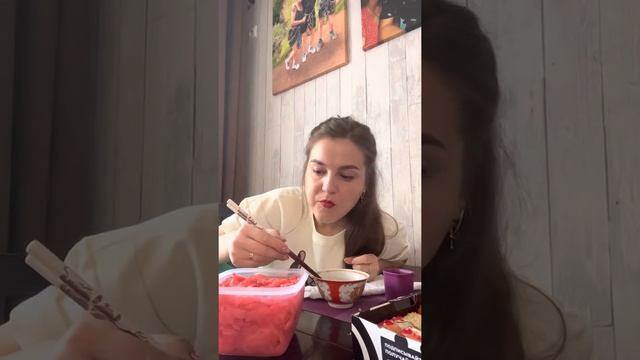 Мукбанг роллы. Приятного аппетита. смотреть онлайн