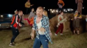 А В ДЕРЕВНЕ